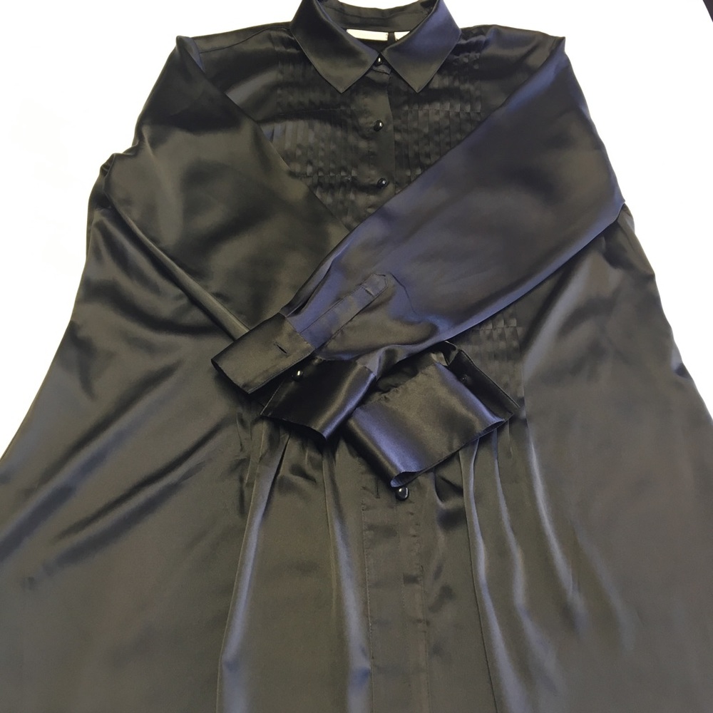 Chicos women’s long sleeve black Ben up blouse